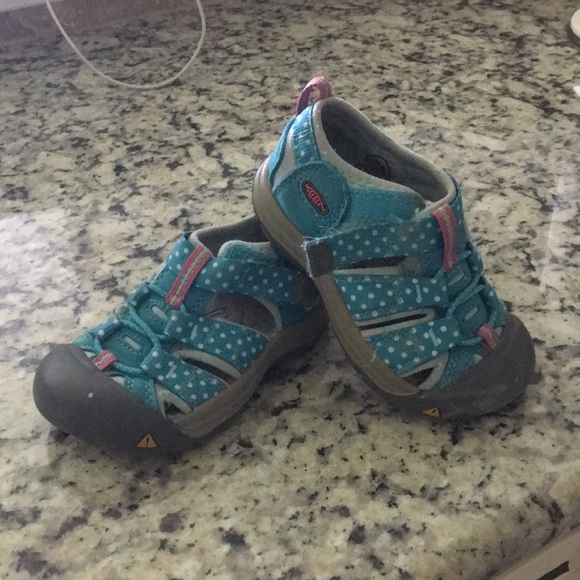 Keens - Picture 2 of 4